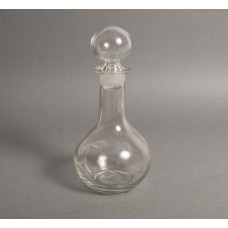 Stikla degvīna karafe, roku apstrāde